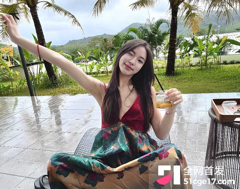 新加坡文艺女孩 Aryna 约炮视频 4
